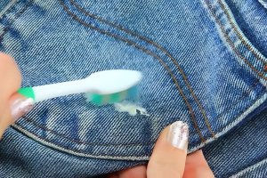 How to get vaseline out of clothes » Remove Any Stains